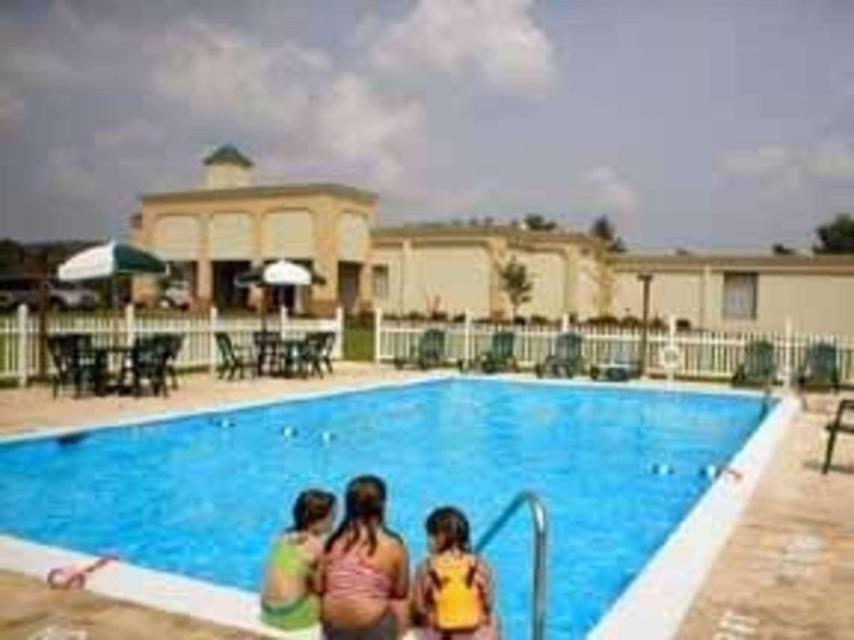 Quality Inn & Suites Данвілл Екстер'єр фото