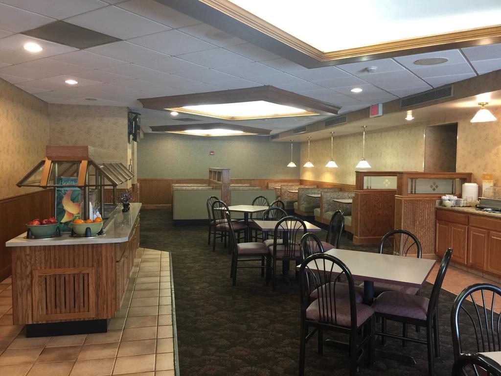 Quality Inn & Suites Данвілл Екстер'єр фото